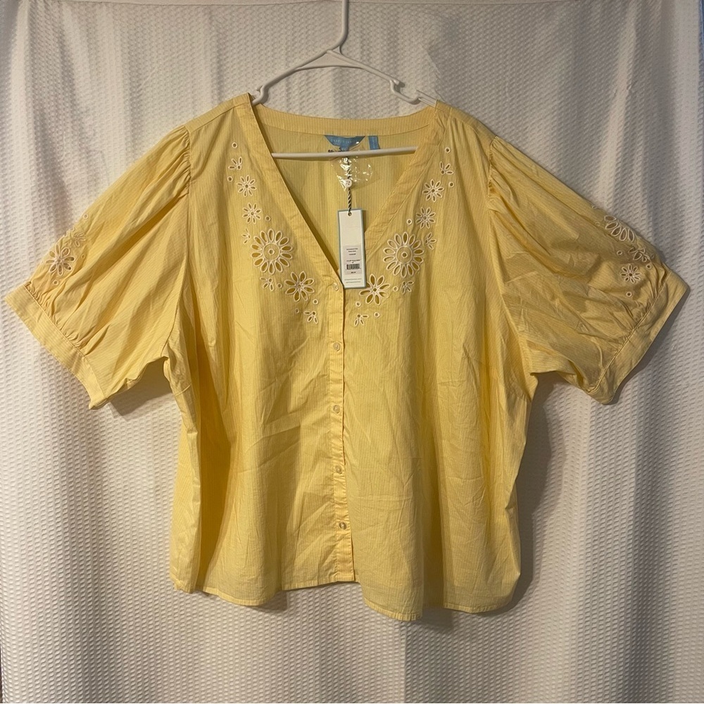 Draper James 3X Embroidered Button Down Blouse